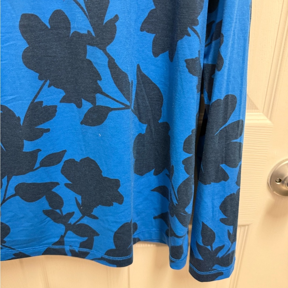 G/FORE Blue Floral Raglan Quarter Zip - Picture 5 of 9